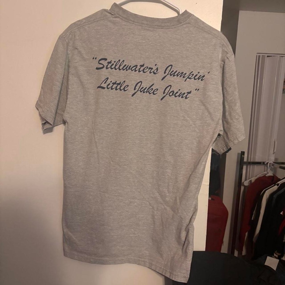 Gray Eskimo Joe's Stillwate 'ESKIMO JOES' and 'STILLWATER' size M